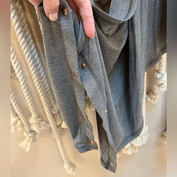 Caslon Off Duty Gray Long Convertible Cardigan - Picture 8 of 15